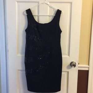 PETITE Black dress with sequin pattern size 12P